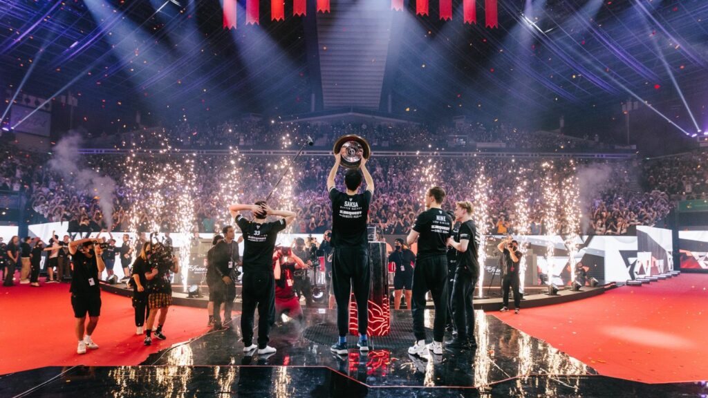 Tundra Esports lifts the Aegis in TI11 Singapore