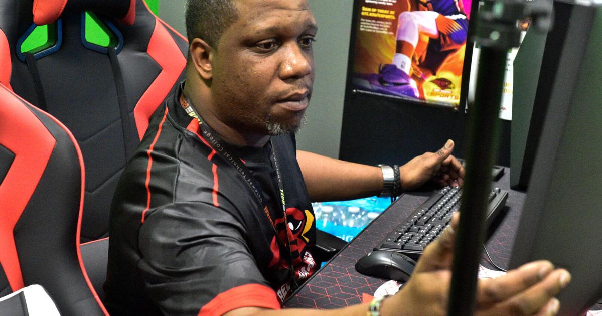 New esports arena now open at Gateway's Racine campus